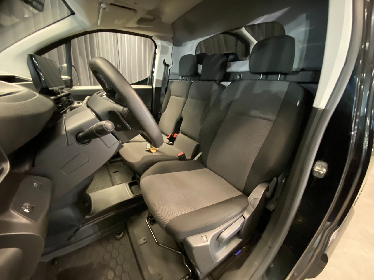 Peugeot Partner L2 /Facelift 2025, bild 7/38