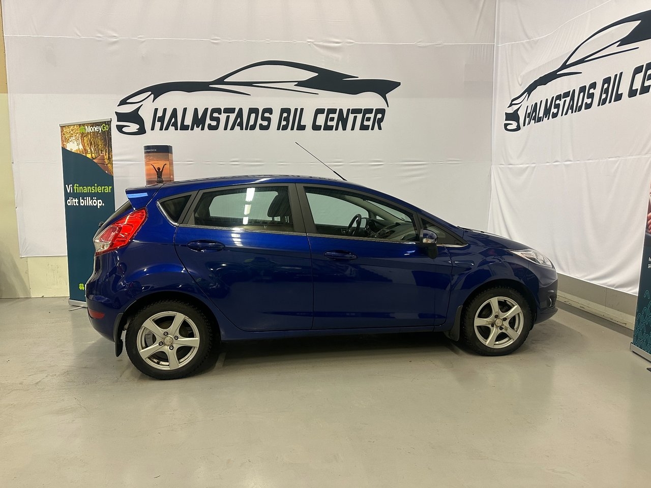 Ford Fiesta 5-dörrar 1.0 Titanium Euro 5 2014, bild 3/13