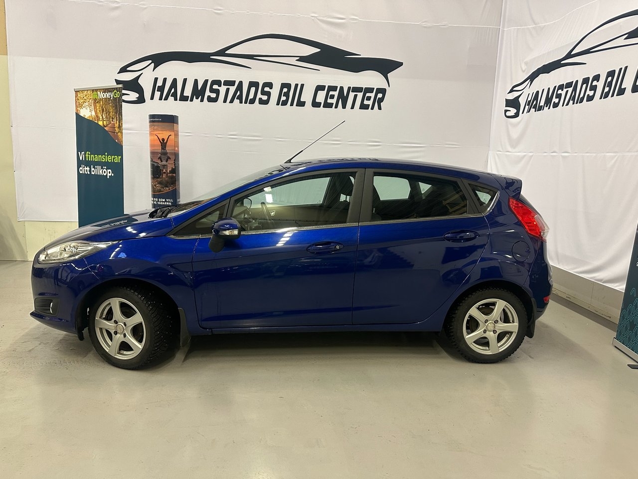 Ford Fiesta 5-dörrar 1.0 Titanium Euro 5 2014, bild 2/13