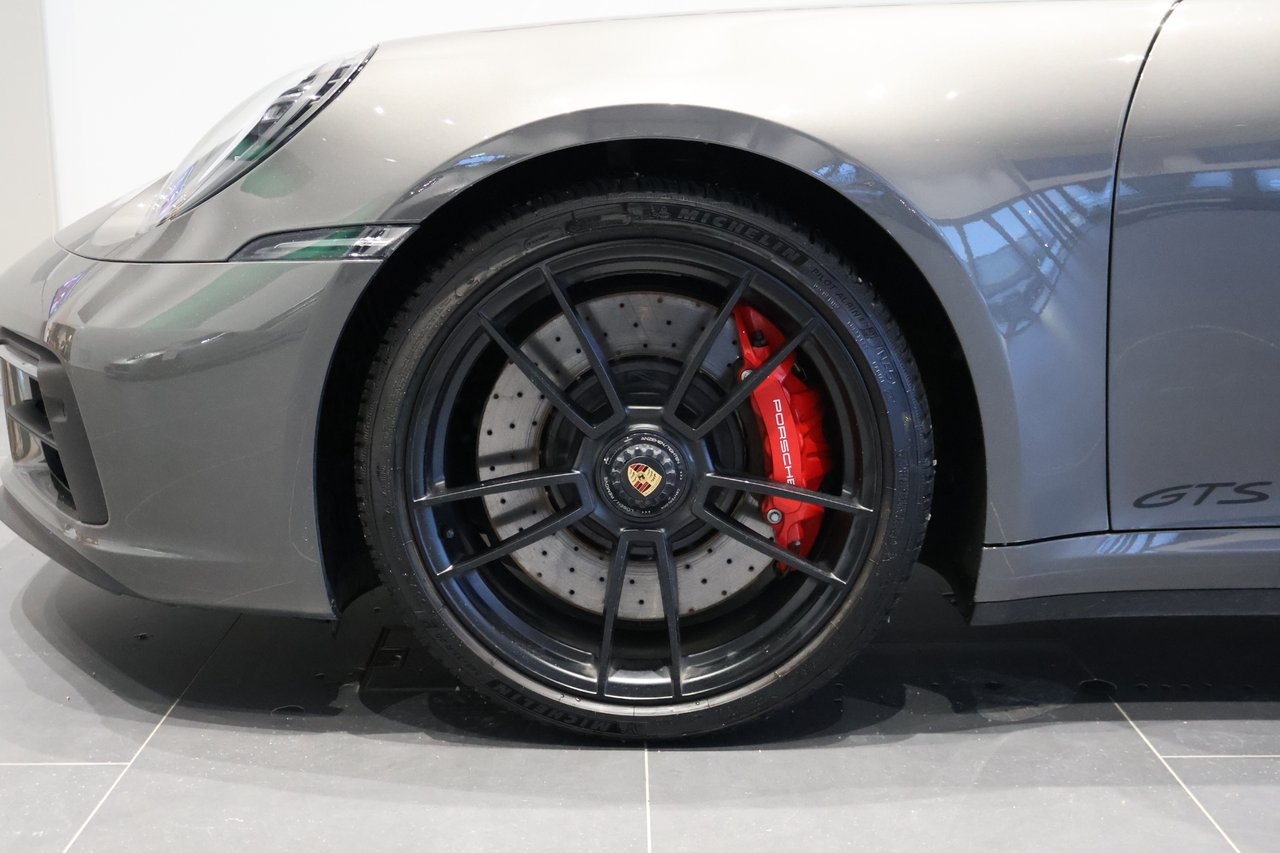 Porsche 911 Carrera 4 GTS 2024, photo 4/10
