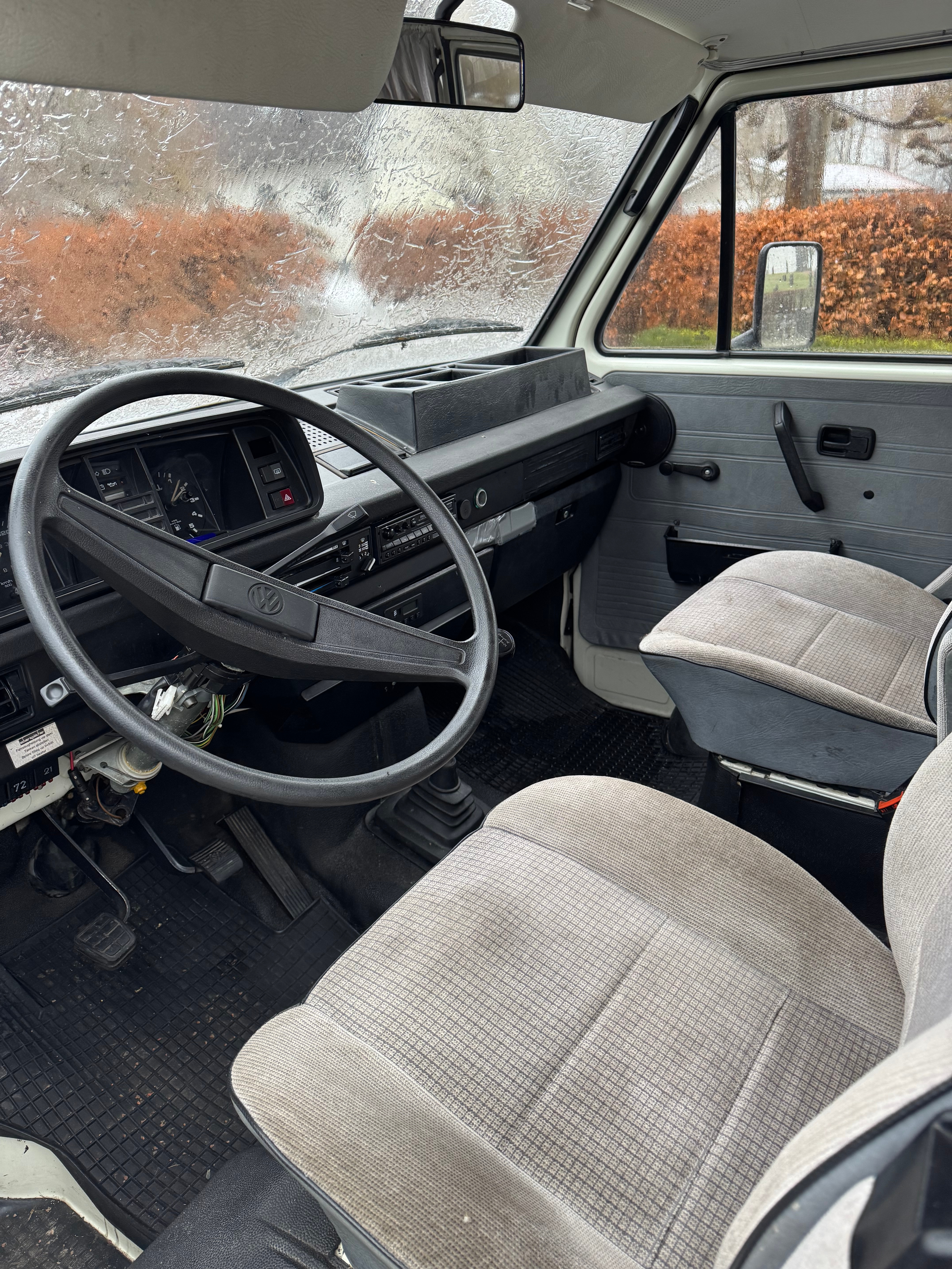 Volkswagen Caravelle 2.1 Manuell 1990, kuva 5/12