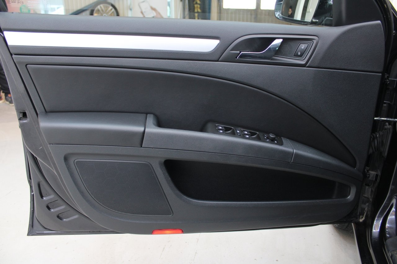 Skoda Superb 2011, bild 7/10