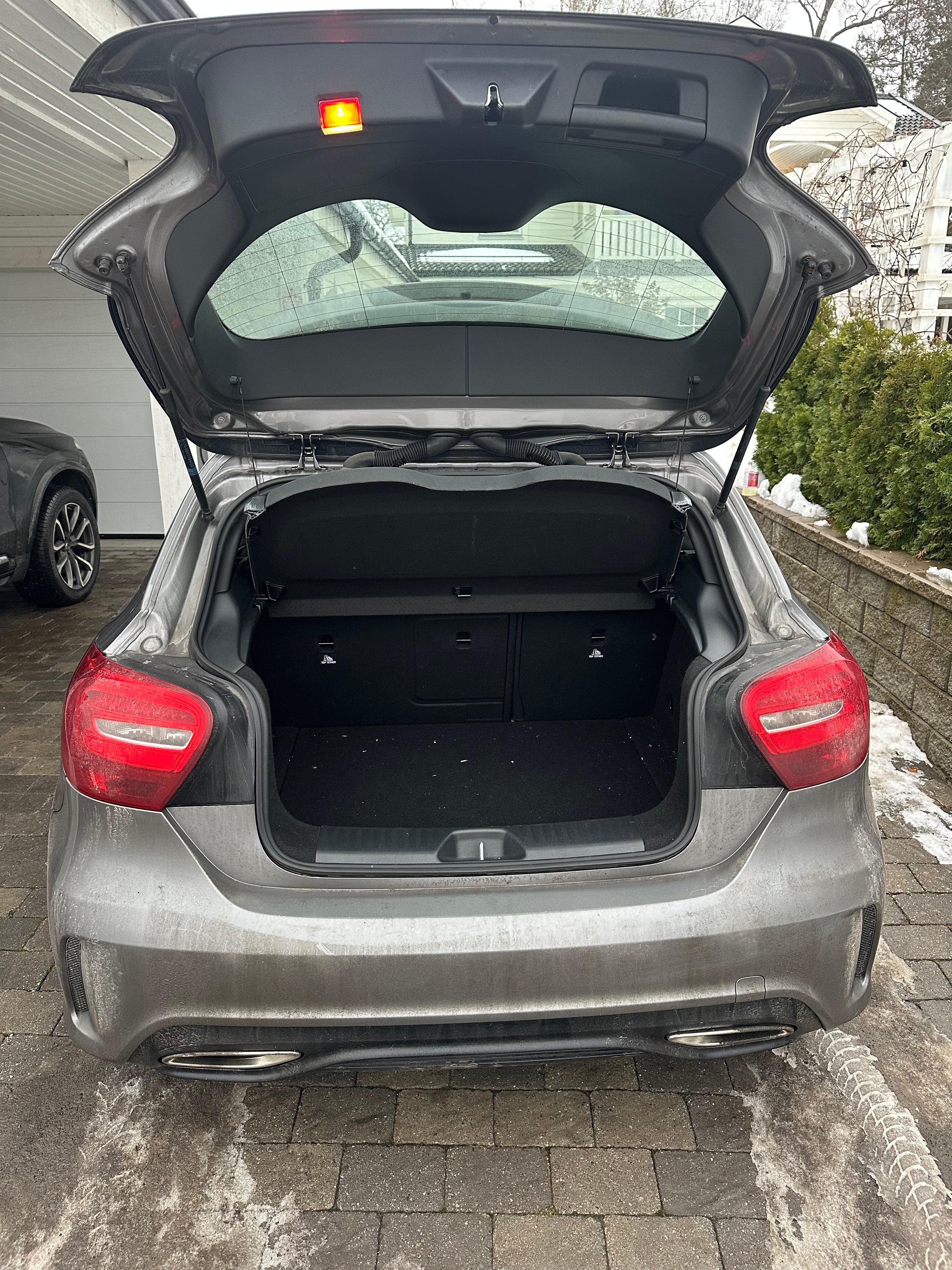 Mercedes-Benz A 180 2018, bild 8/8