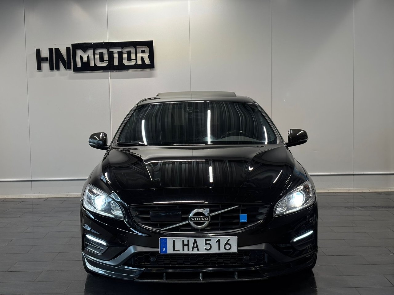 Volvo V60 Polestar T6 AWD 367hk 2017, kuva 3/10