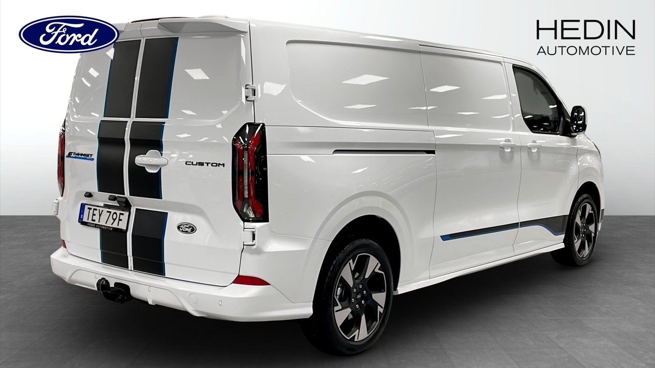 Ford E-Custom SPORT 340L 218hk RWD 2026, photo 2/10