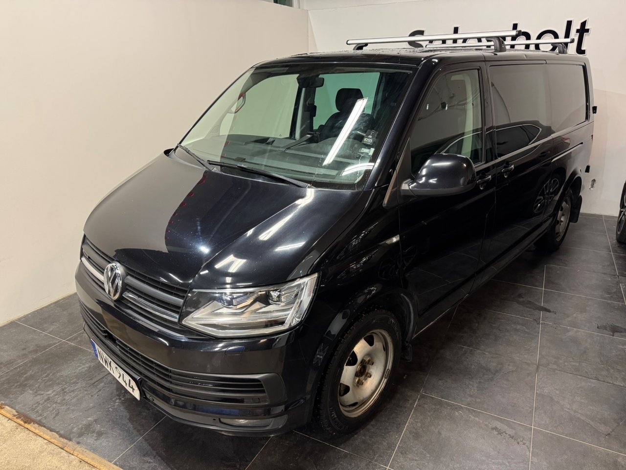 Volkswagen Transporter 2016, kuva 2/26