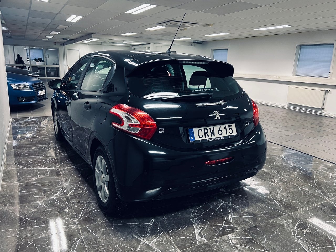 Peugeot 208 5-dörrar 1.4 e-HDi 2014, bild 6/24