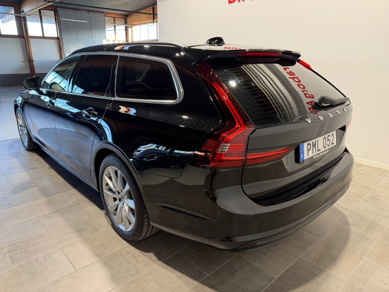 Volvo V90 2022, kuva 5/25