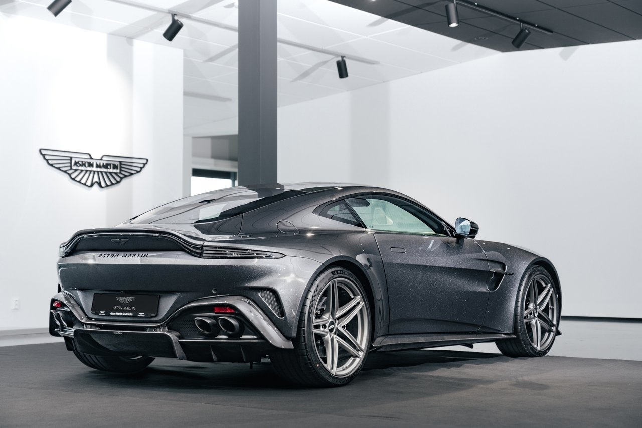 Aston Martin Vantage 4.0 V8 665 hk 2025, bild 3/10