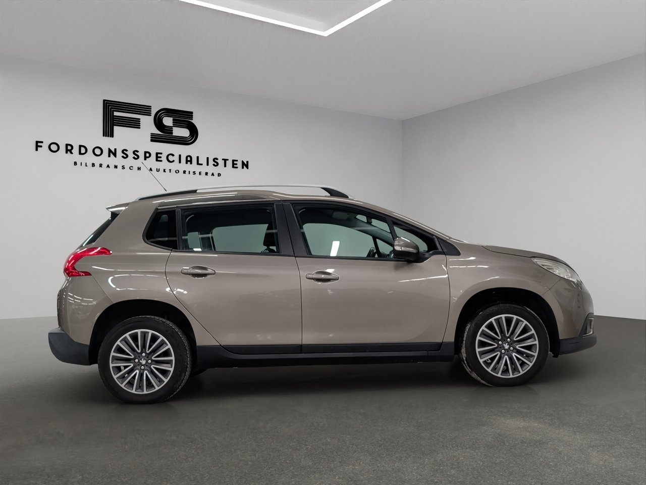 Peugeot 2008 2015, bild 2/29