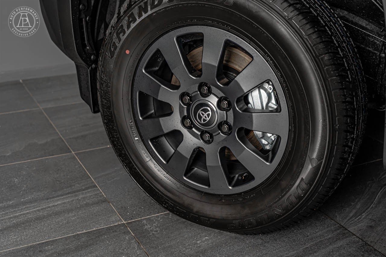 Toyota Land Cruiser 2025, photo 4/10