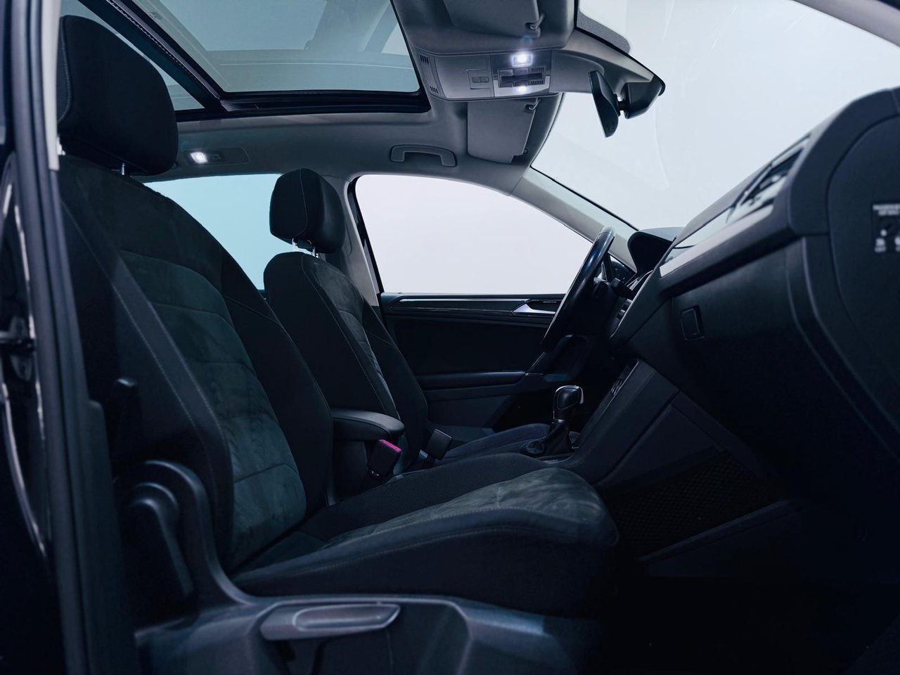 Volkswagen Tiguan 2017, bild 7/10