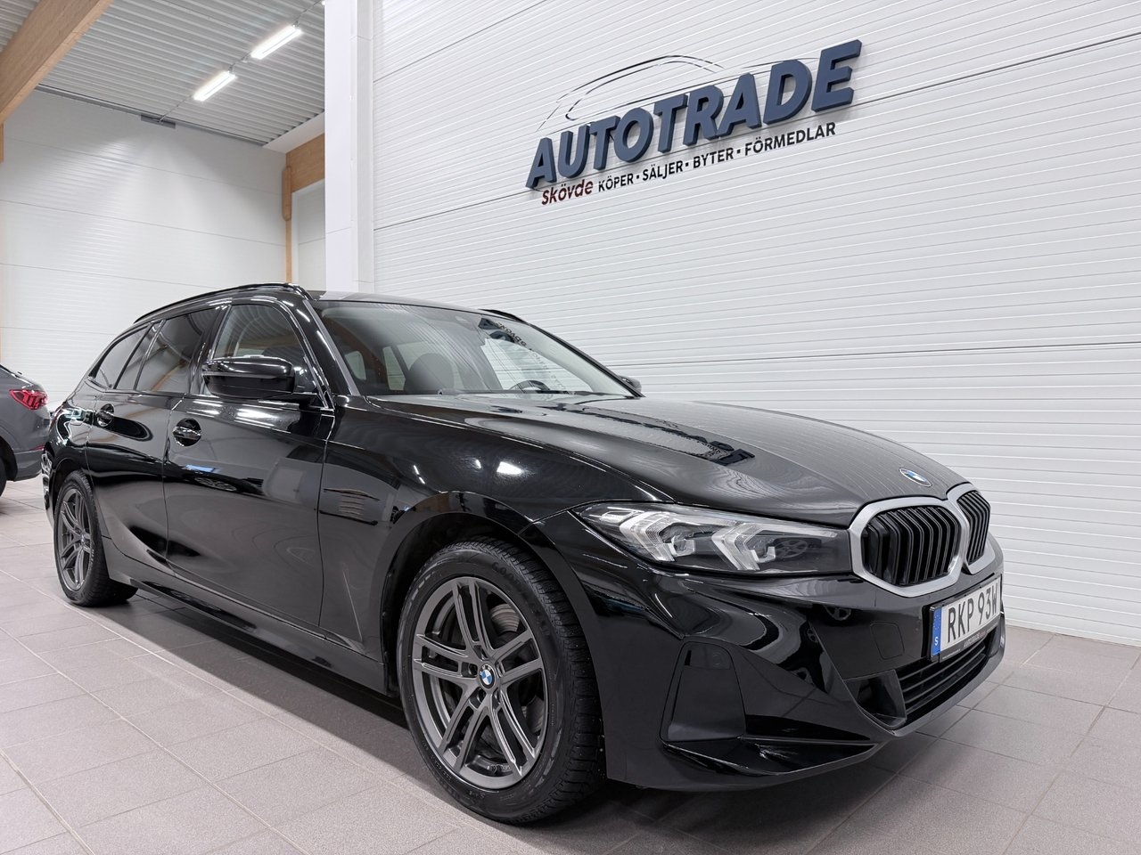 BMW 320 2023, bild 5/10