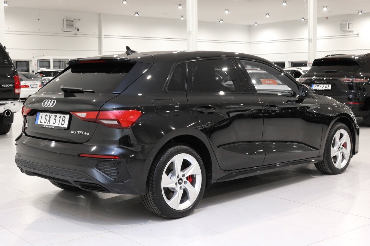 Audi A3 2021, photo 3/10