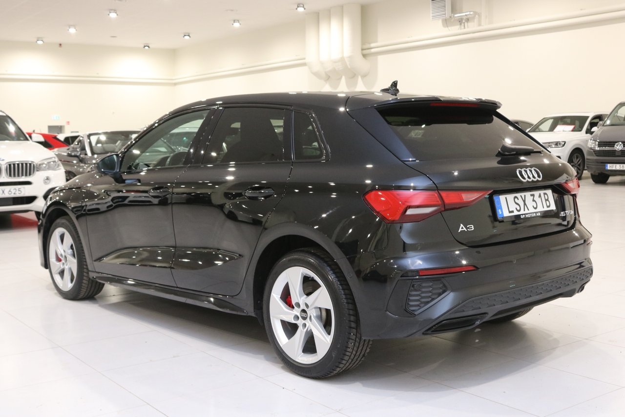 Audi A3 2021, photo 4/10