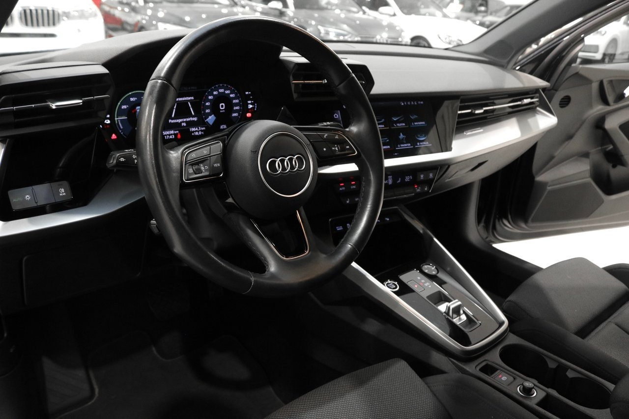 Audi A3 2021, photo 6/10