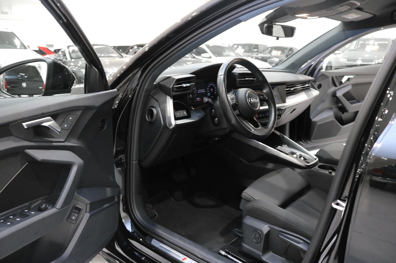 Audi A3 2021, photo 7/10