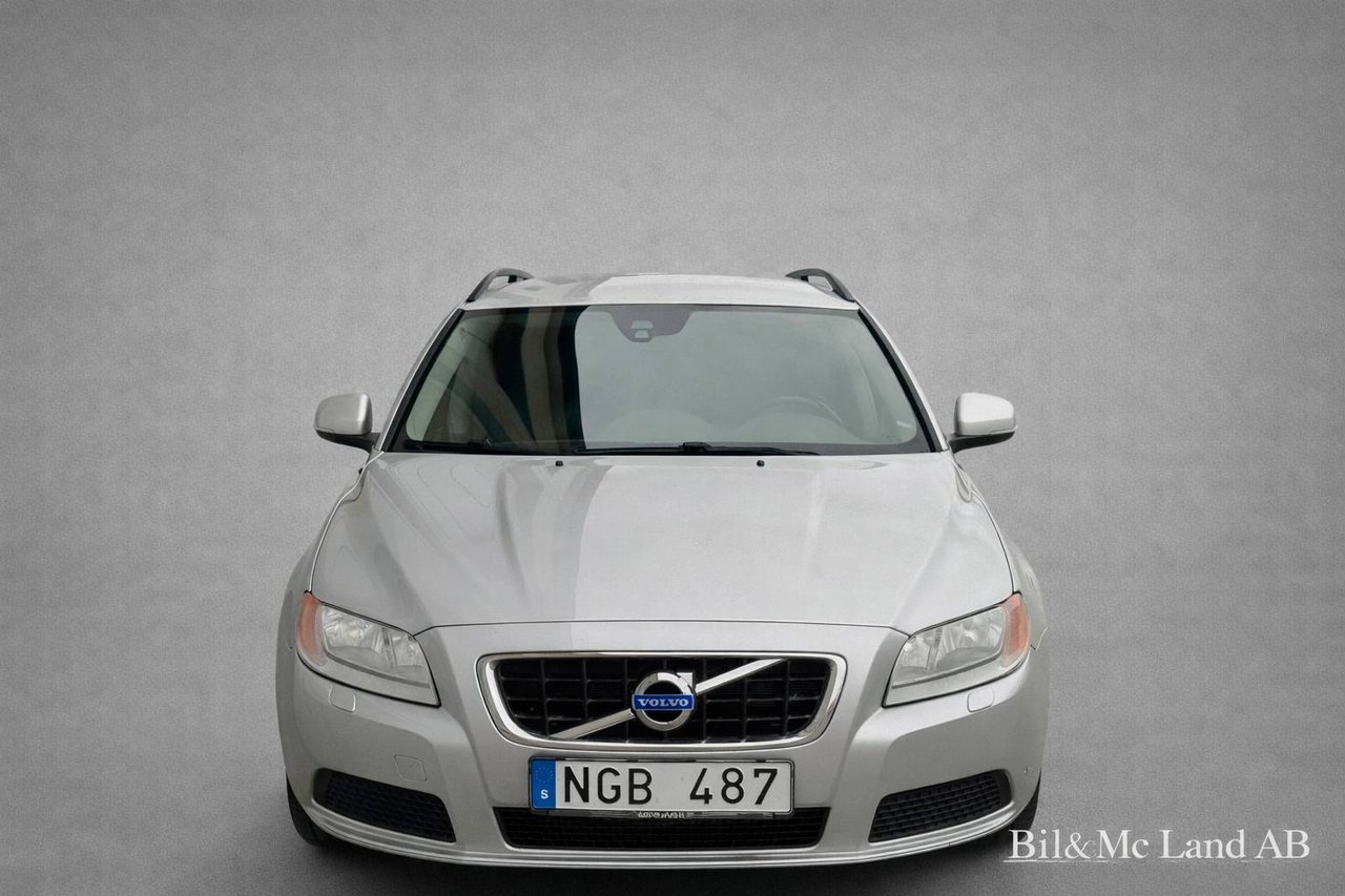 Volvo V70 2013, kuva 6/10