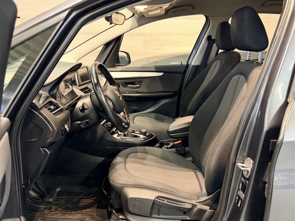 BMW 218 2016, bild 5/10