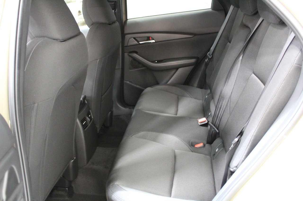 Mazda CX-30 2025, bild 4/6