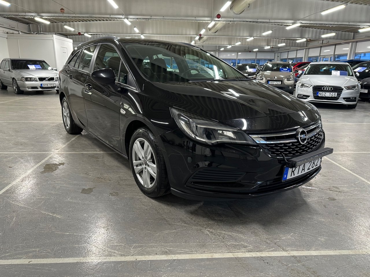 Opel Astra 2019, bild 2/10