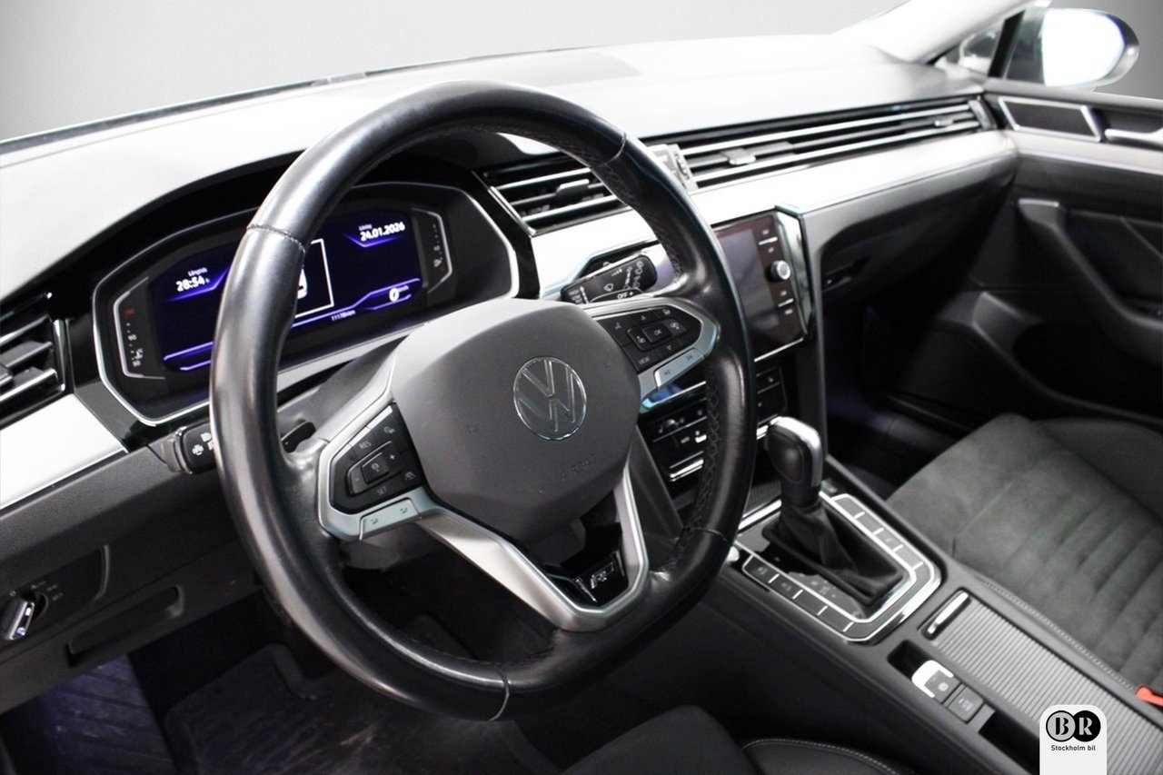 Volkswagen Passat 2022, bild 5/16