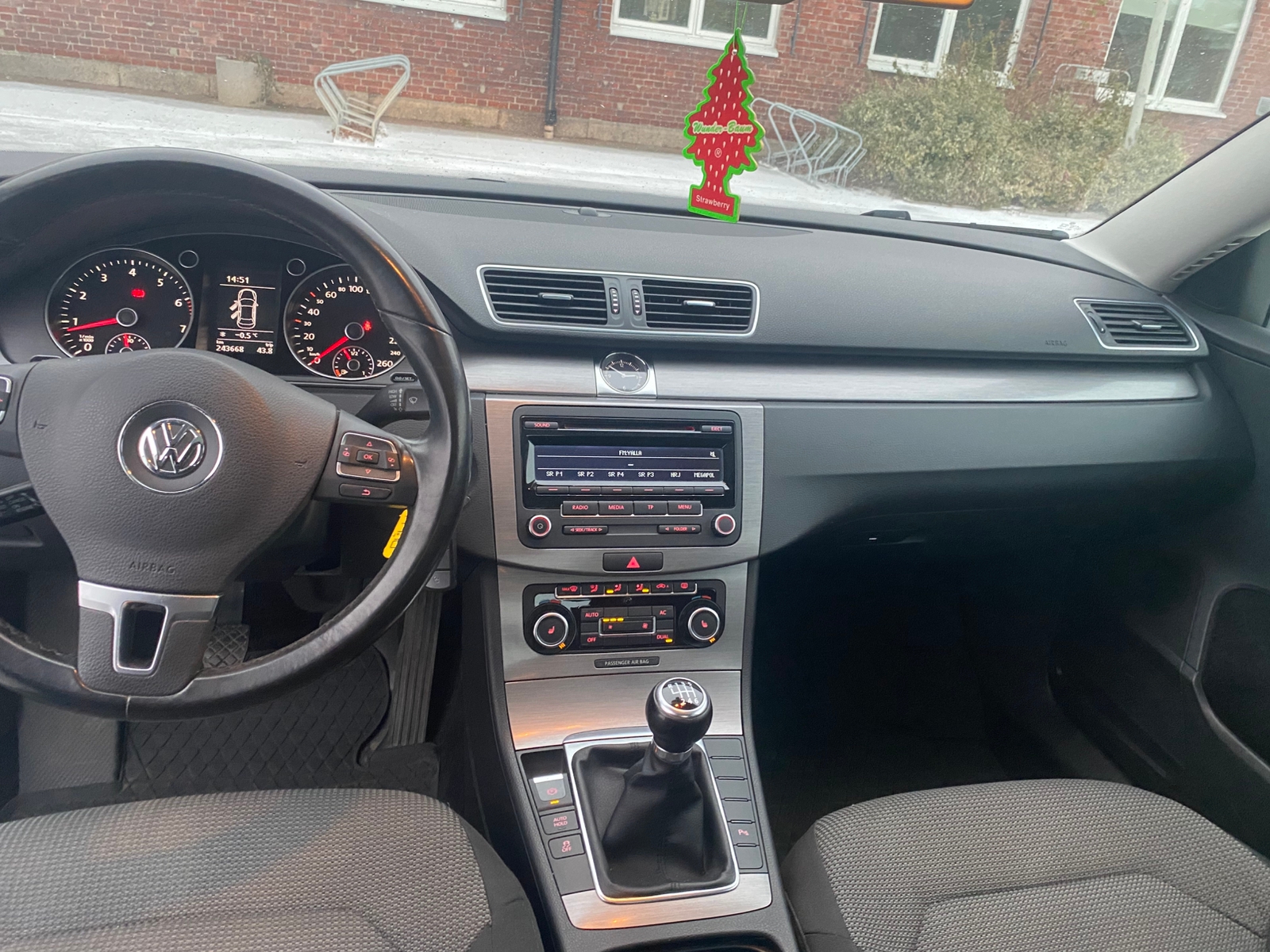 Volkswagen Passat 2012, bild 5/8