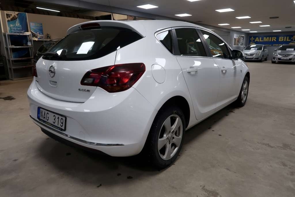 Opel Astra 2013, bild 4/10