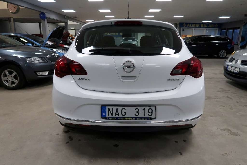 Opel Astra 2013, bild 5/10