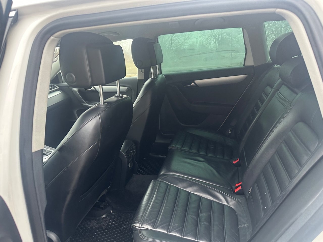 Volkswagen Passat 2015, bild 7/8