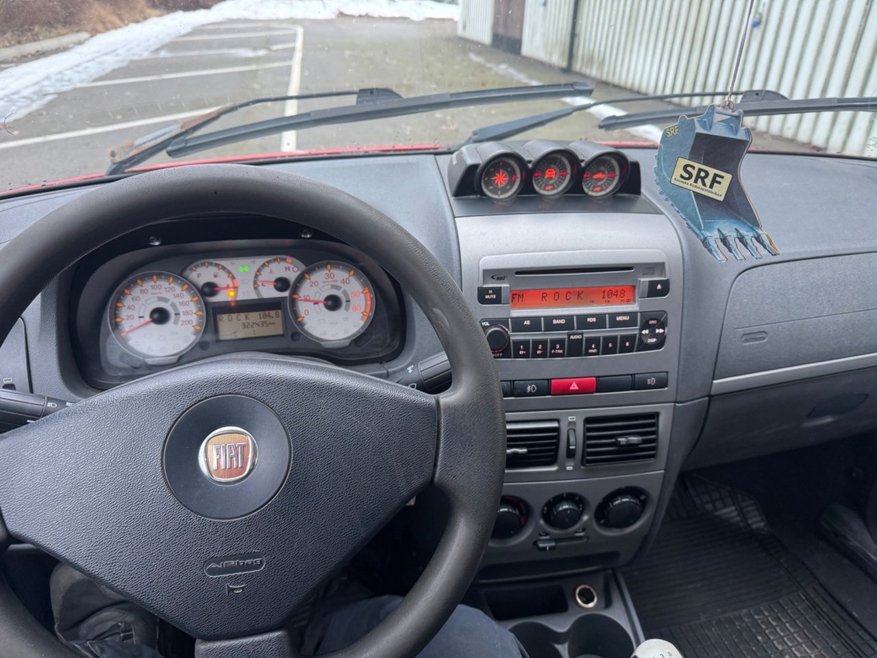 Fiat Strada 2013, bild 7/10