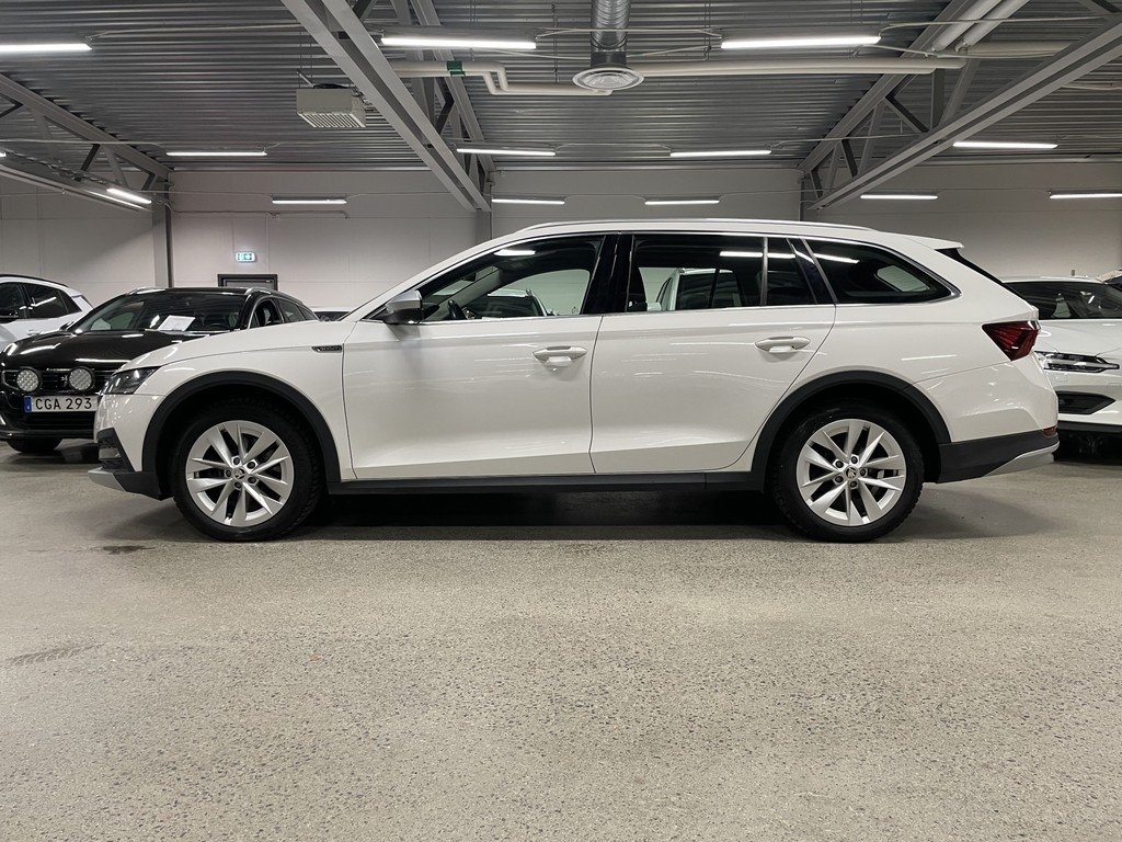 Skoda Octavia 2022, bild 2/10