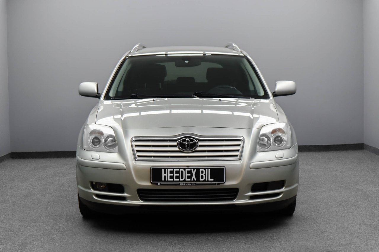 Toyota Avensis 2006, bild 3/10