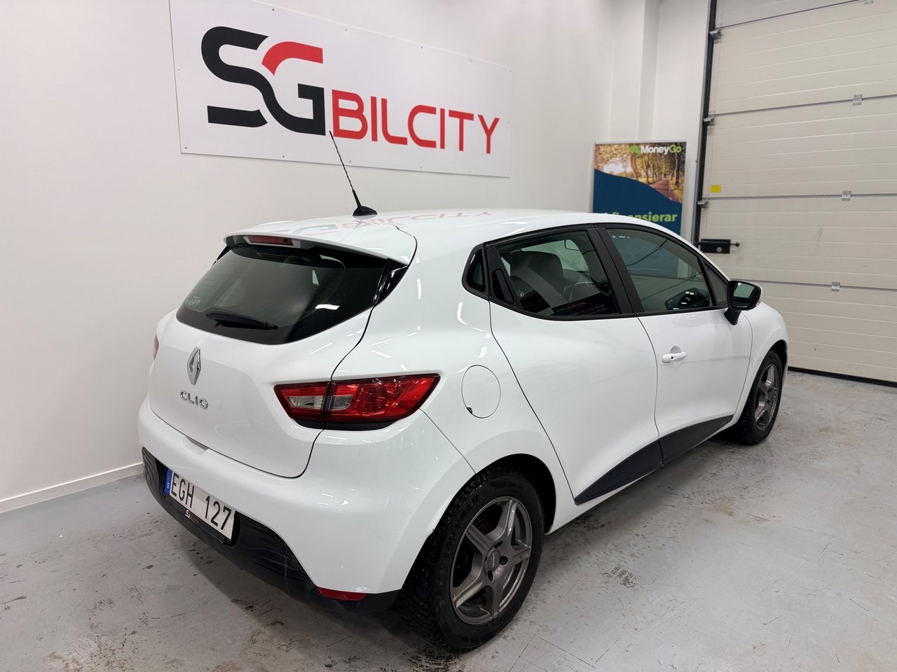 Renault Clio 1.2 S o V DÄCK 2013, bild 6/10