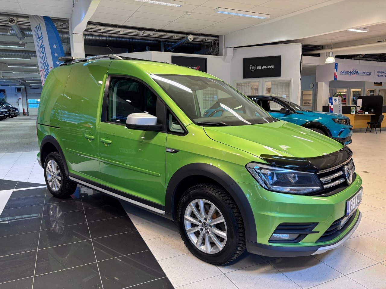 Volkswagen Caddy 2017, bild 7/10