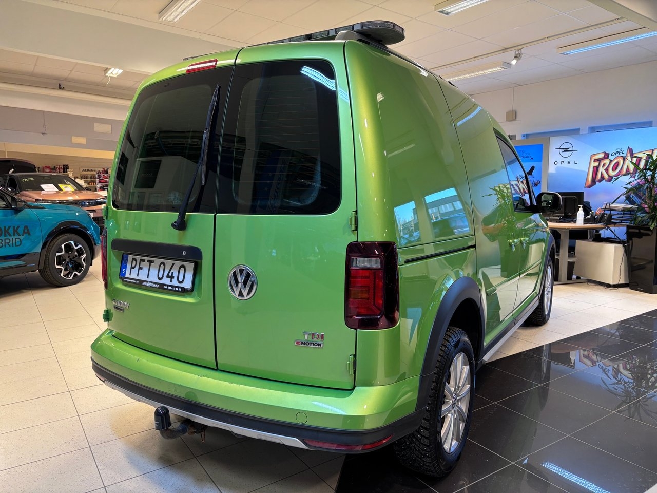 Volkswagen Caddy 2017, bild 6/10