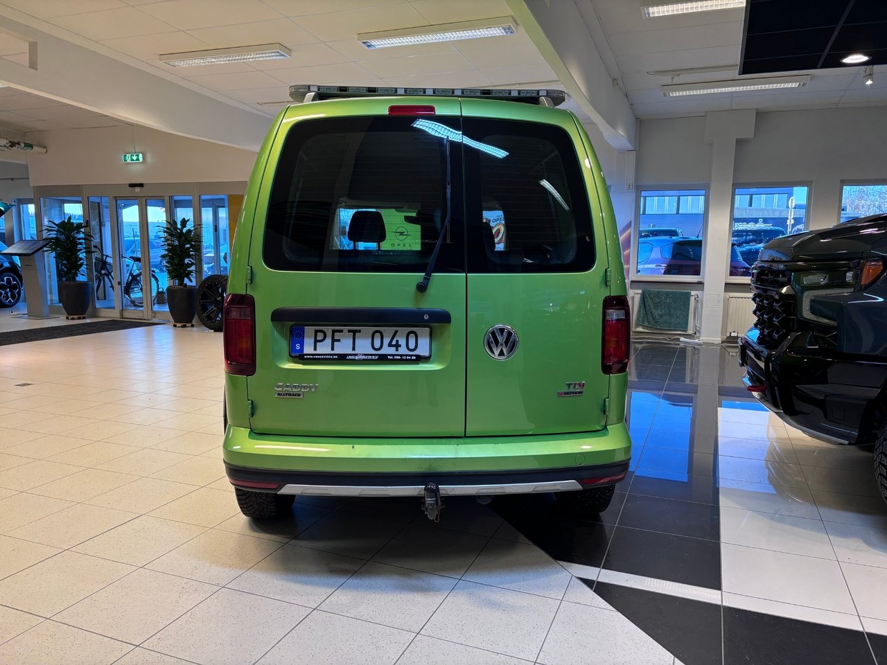 Volkswagen Caddy 2017, bild 4/10