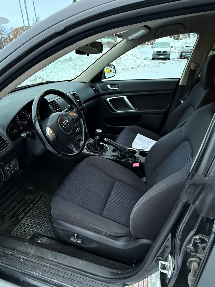 Subaru Legacy Wagon 2.0 4WD 2009, bild 6/7