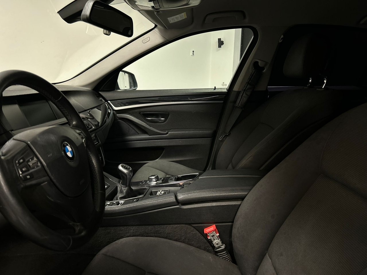 BMW 520 d Sedan Nybesiktigad 184Hk 2012, bild 7/10