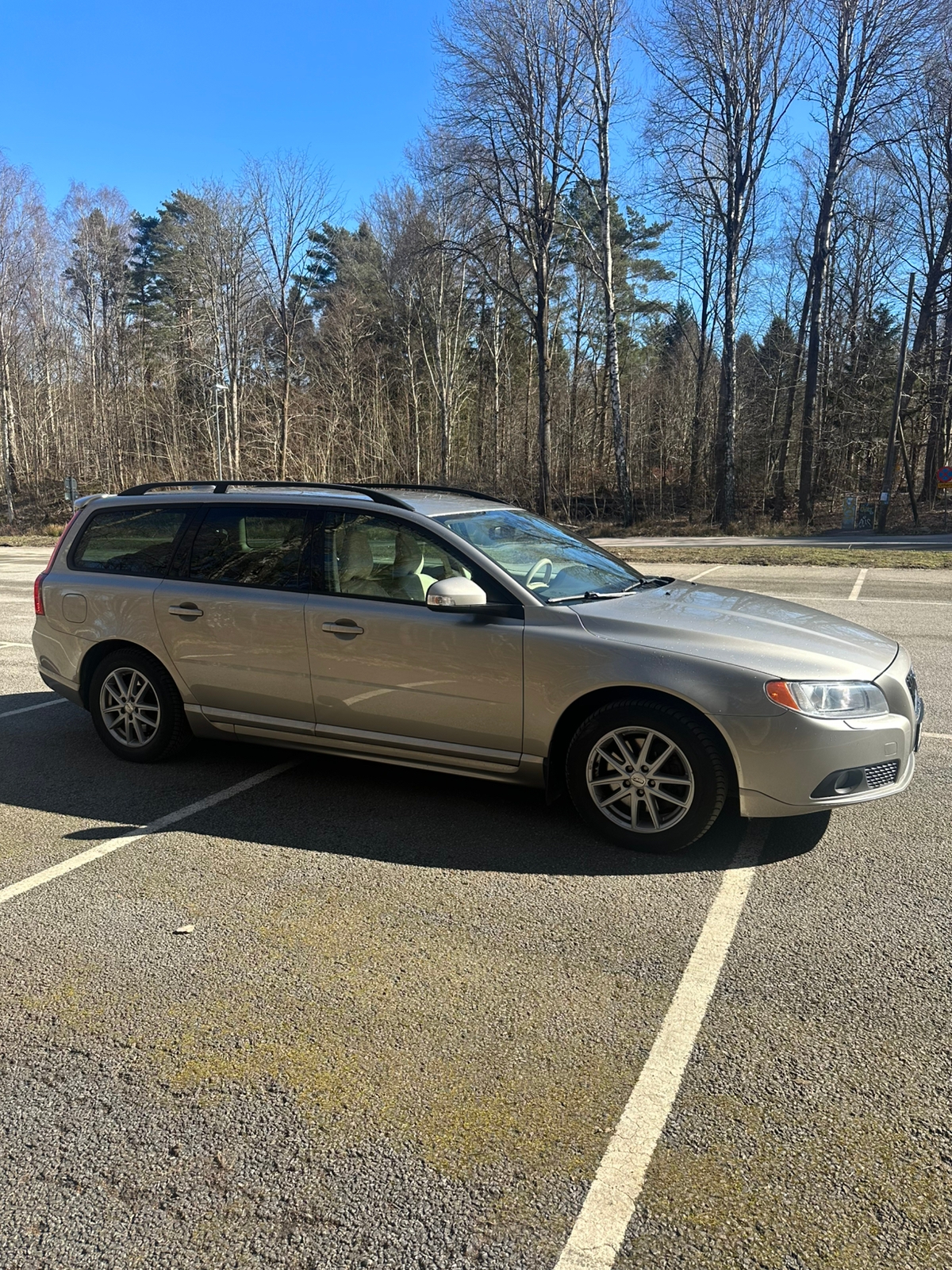 Volvo V70 2.5FT 2009, kuva 3/7