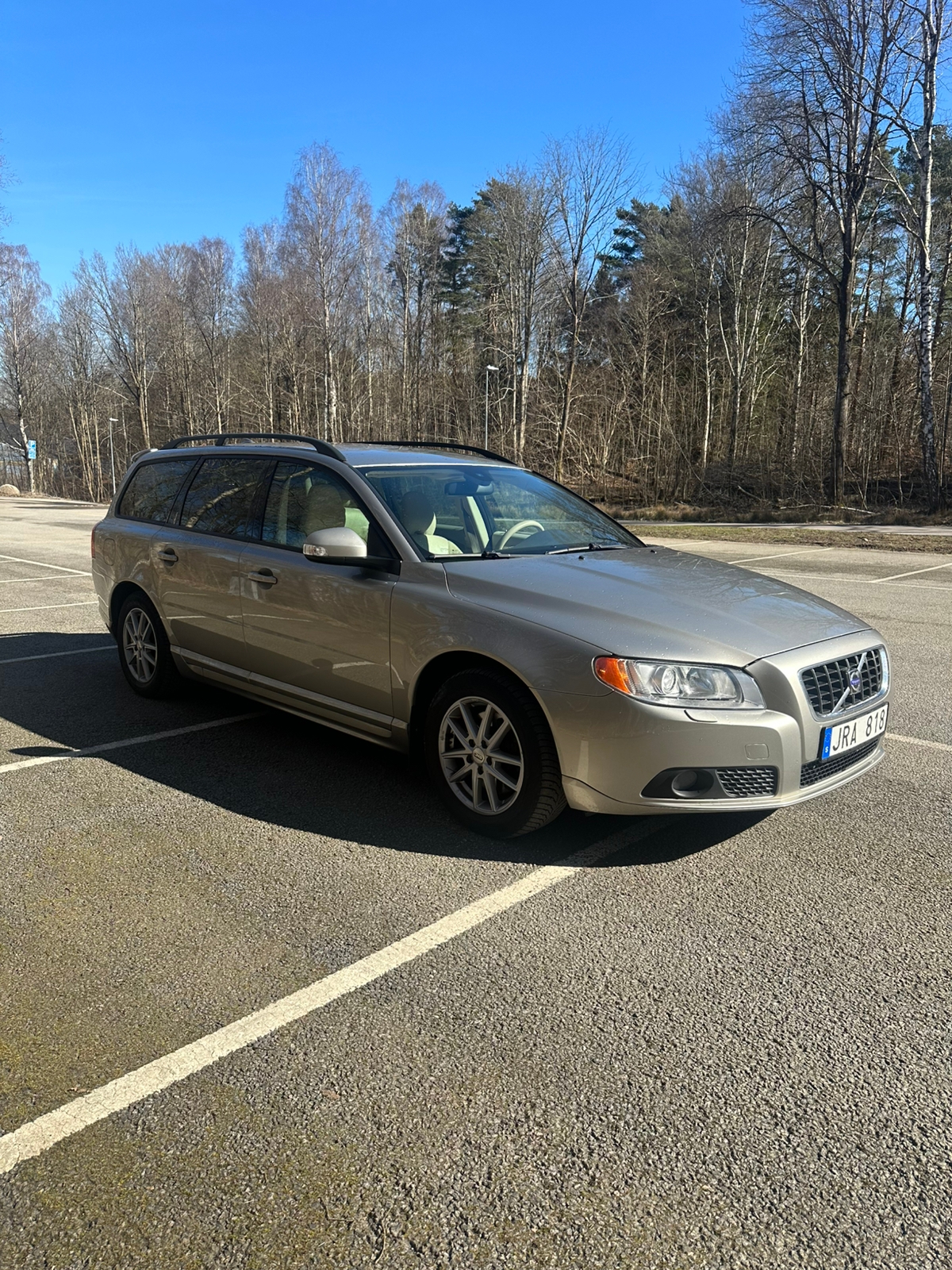 Volvo V70 2.5FT 2009, kuva 2/7