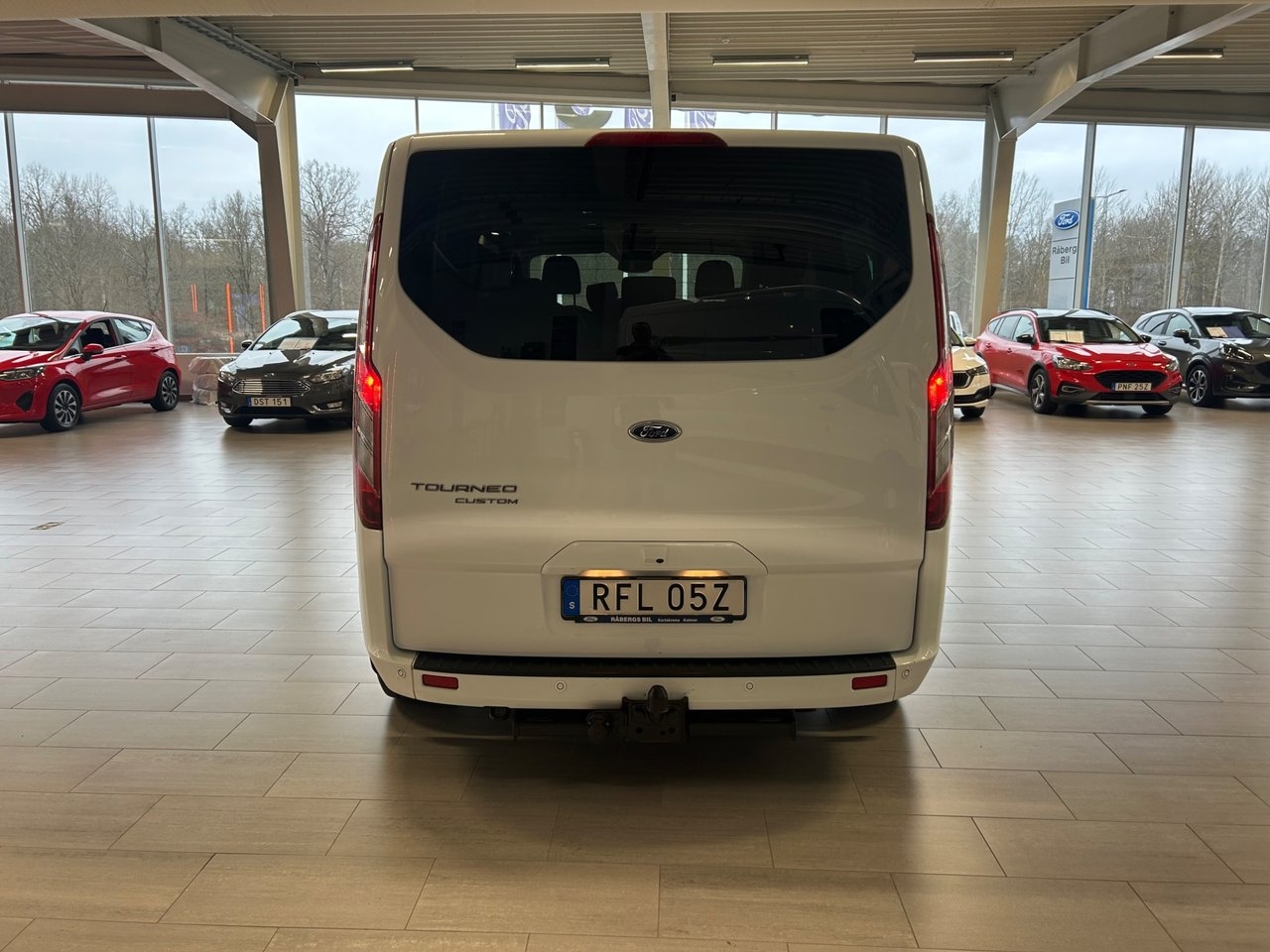 Ford Tourneo Custom 2020, bild 4/16