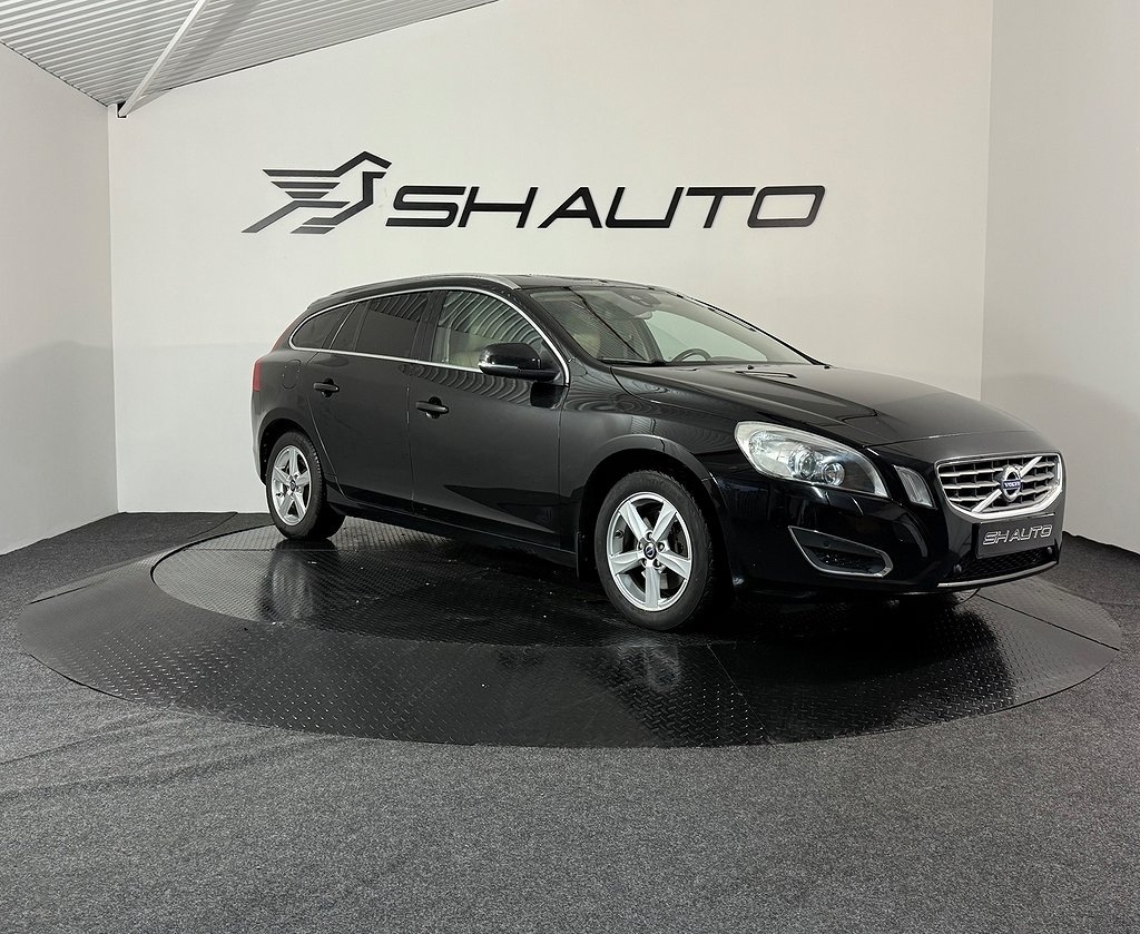 Volvo V60 T4 Powershift, 180hk Summum 2011, bild 3/21