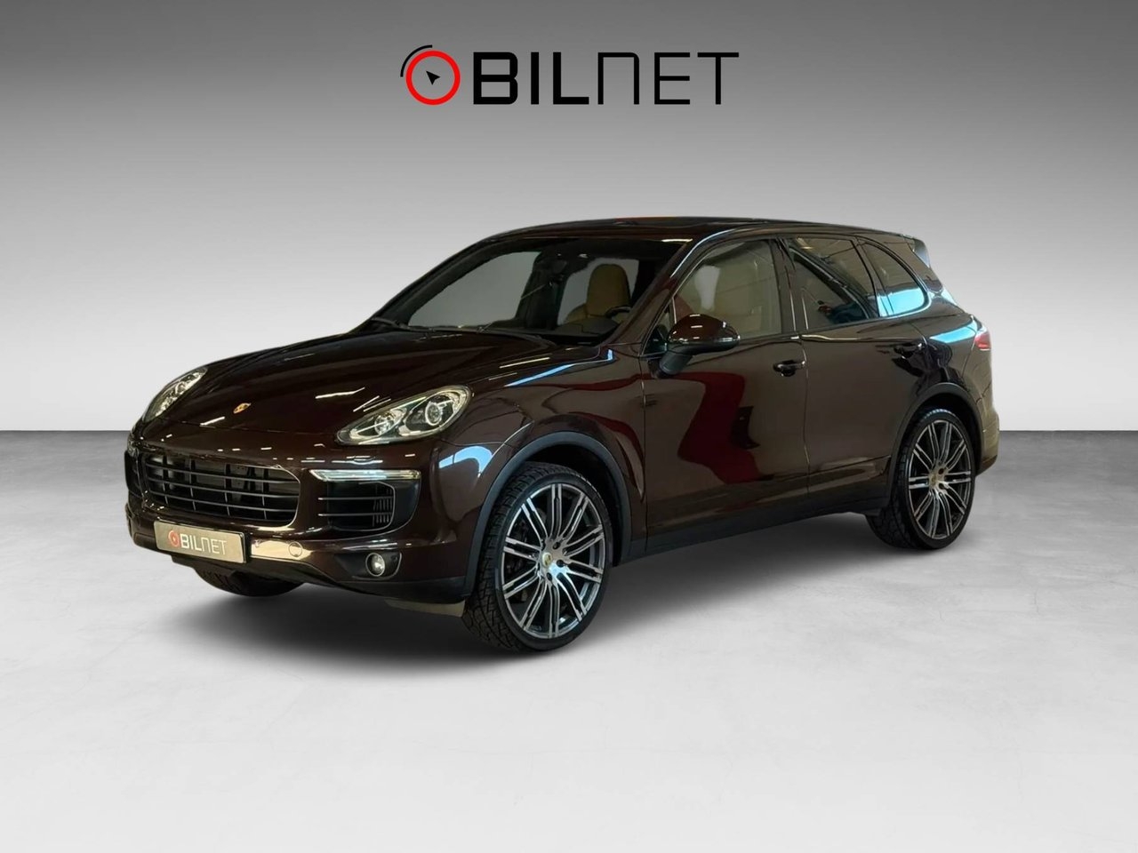 Porsche Cayenne 2016, kuva 3/26