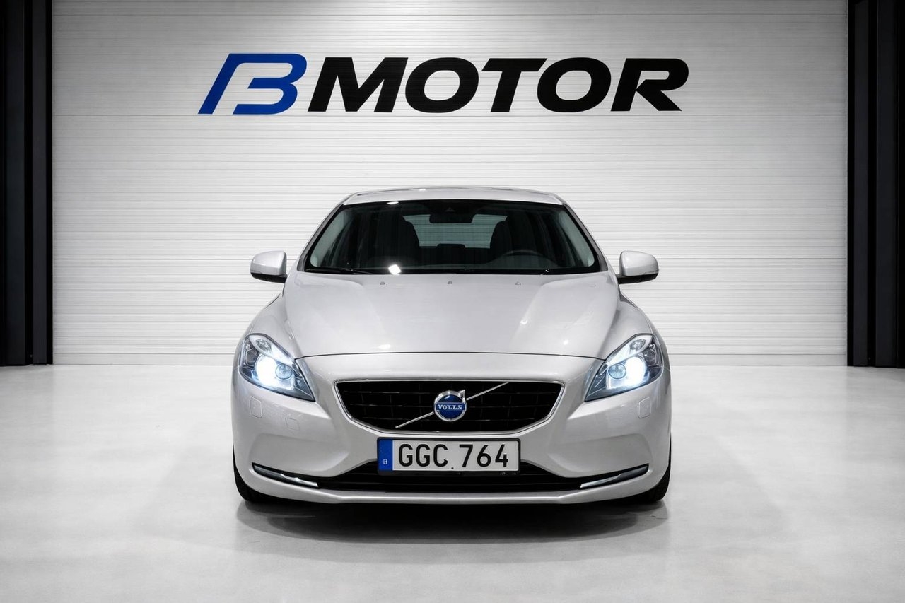 Volvo V40 D2 Momentum Euro 6 2016, bild 2/12