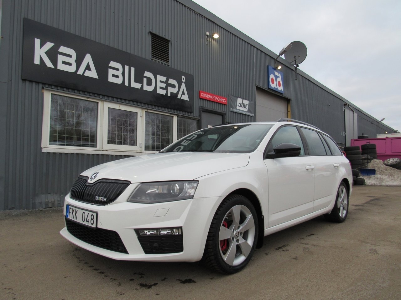 Skoda Octavia 2014, bild 2/10