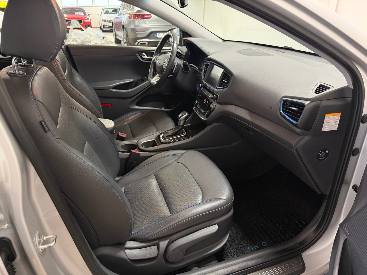 Hyundai Ioniq 2017, photo 7/10