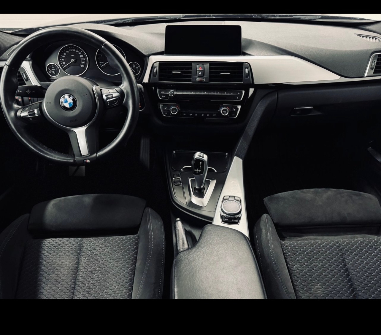 BMW 320 d xDrive Touring Steptronic 2017, bild 3/4