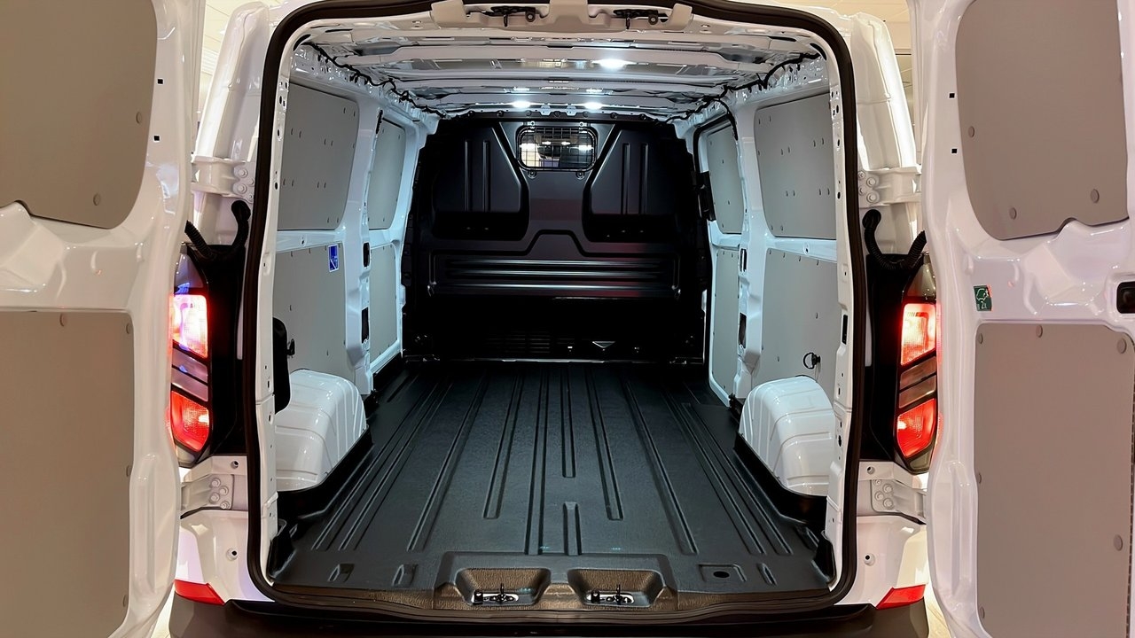 Ford Custom 2026, bild 4/9