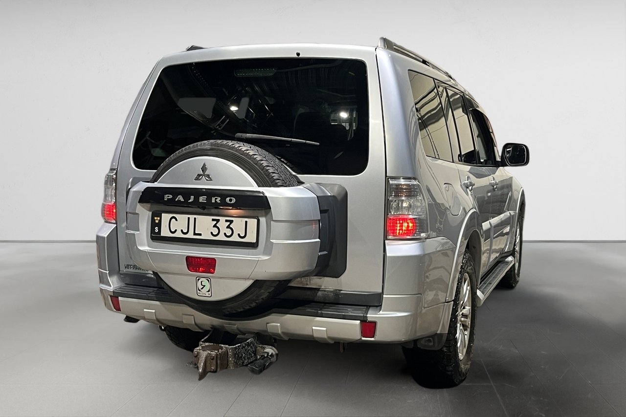 Mitsubishi Pajero 2012, photo 7/17